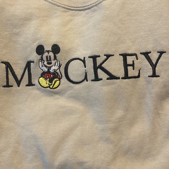 Mickey and Minnie Crewnecks - Picture 5 of 7